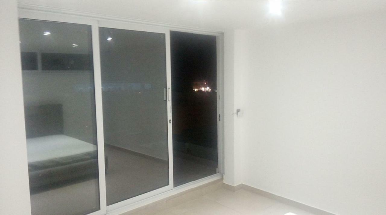 Freminore Sky Aprtments Айя Напа Екстериор снимка